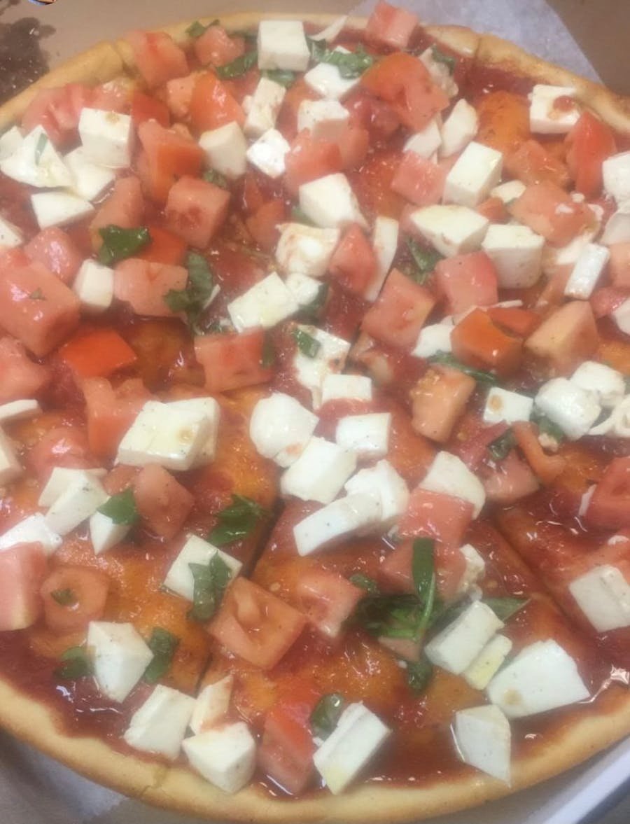 Caprese Pan Pizza