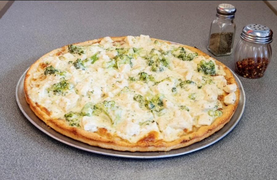 Chicken Alfredo Pan Pizza
